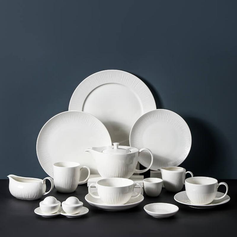 porcelain dinnerware set​